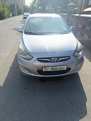 кондидер: Hyundai Solaris: 2012 г., 1.6 л, Механика, Бензин, Седан — 3