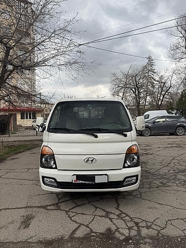 sprinter 2 7: Легкий грузовик, Hyundai, Стандарт, 1,5 т, Б/у — 2