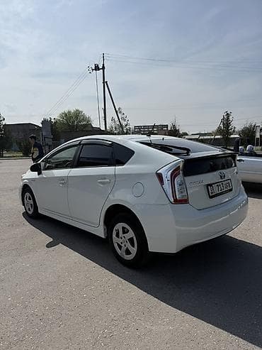 leksus es 300: Toyota Prius: 2012 г., 1.8 л, Вариатор, Гибрид, Хэтчбэк — 2