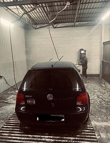 i 8: Volkswagen Golf: 2000 г., 1.4 л, Механика, Бензин — 3