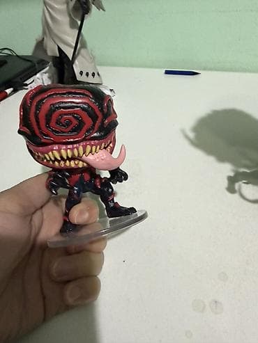 Коллекционная виниловая фигурка в стиле chibi/Pop — персонаж с