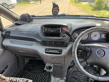 маши: Nissan Serena: 2001 г., 2 л, Вариатор, Газ, Минивэн — 7