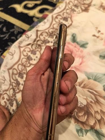 apple iphone: IPhone Xs, Б/у, 64 ГБ, Золотой, Защитное стекло, Чехол, Кабель, 75 % — 5