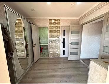 чолп: Продается дом в Арча Бешик 100кв.м 4 сотки 3 комнаты, 2 зала, холл — 5