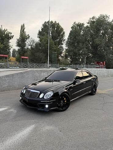 Mercedes-Benz E-Class: 2003 г., 5 л, Автомат, Бензин, Седан