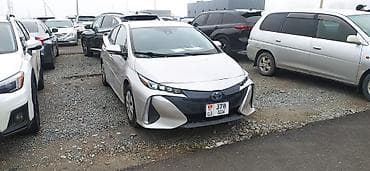 rx 450h: Toyota Prius: 2018 г., 1.8 л, Автомат, Гибрид, Хэтчбэк — 1