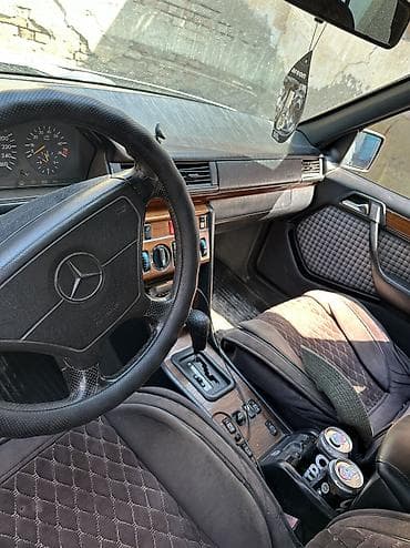 дерево на мерс 210: Mercedes-Benz W124: 2026 г., 3.2 л, Бензин, Седан — 3