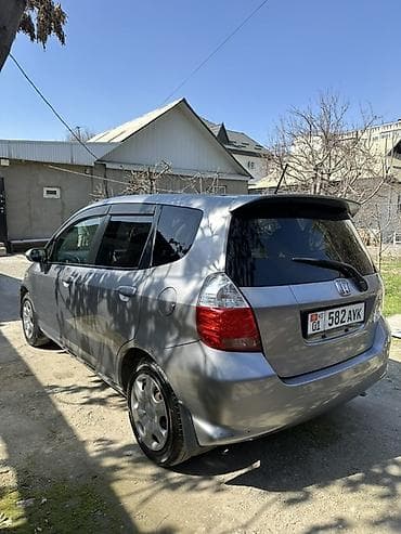 fit 2016: Honda Fit: 2004 г., 1.3 л, Вариатор, Бензин, Хэтчбэк — 5