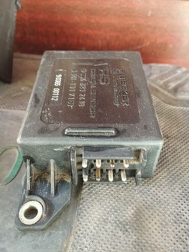 кровать подиум: Обшивка потолка Mercedes-Benz 1991 г. — 24