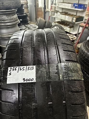 255/35/R19 Привозные шины из Германии В отличном состоянии улица