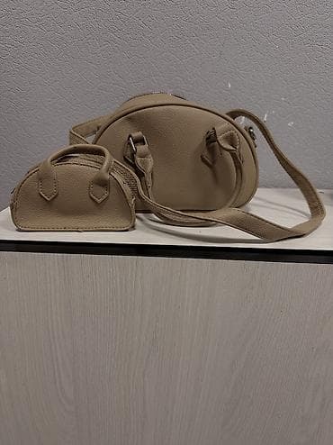 Башка сумкалар: Жёлтая 500сом,
Бежевый 700 сом (новая)
Голубая 150 сом! — 1