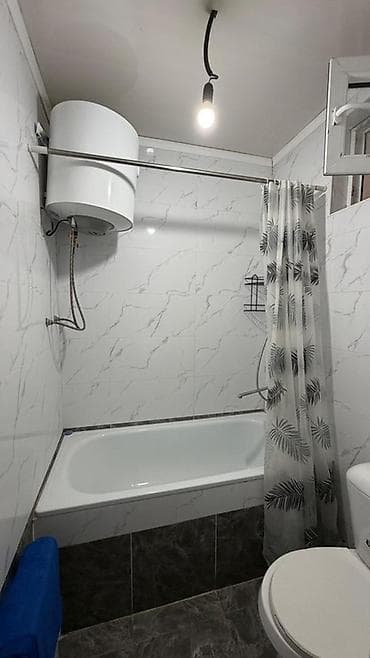 достук отел: Сдаётся комната с отдельным входом (дверь с номером 7). Все условия — 10