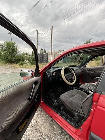 серв машина: Volkswagen Passat: 1992 г., 1.8 л, Механика, Бензин, Универсал — 10