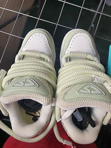 кроссовка ролик: Мужские кроссовки, 38, Новый, цвет - Зеленый — 1