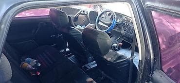subaru в4: Volkswagen Golf: 1993 г., 1.8 л, Механика, Бензин, Хэтчбэк — 5