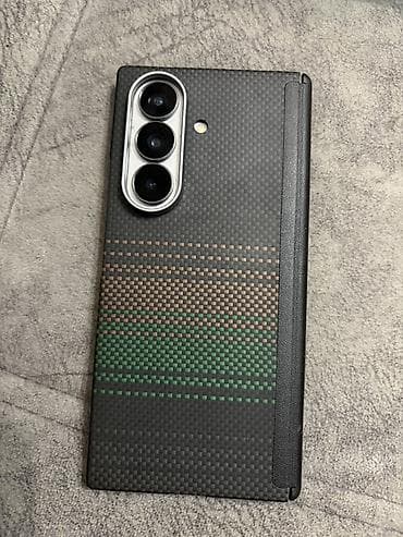 z fold 3: Samsung Galaxy Z Fold 7, Б/у, 512 ГБ, цвет - Серебристый, 1 SIM, eSIM — 2