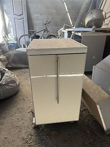 silver kitchen: Продается кухонная гарнитура (полки нижние верхние,барная — 1