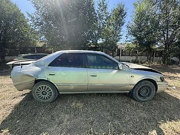 toyota пикап: Toyota Camry: 1999 г., 2.2 л, Механика, Седан — 4