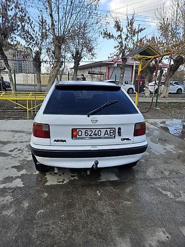 а 6 с4: Opel Astra: 1993 г., 1.6 л, Механика, Бензин, Хэтчбэк — 2