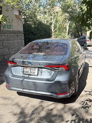 такта корола: Toyota Corolla: 2021 г., 1.8 л, Вариатор, Гибрид, Седан — 4