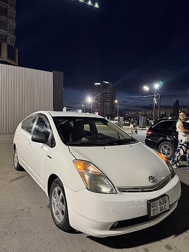 Продажа авто: Toyota Prius: 2005 г., 1.5 л, Вариатор, Гибрид, Хэтчбэк — 2