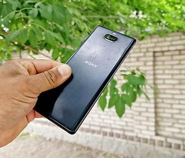 xperia 1: Sony Xperia 10, Б/у, 128 ГБ, цвет - Черный, 1 SIM, 2 SIM — 4