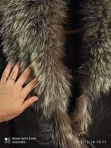 Дамское зимнее пальто из натуральной овчины (дублёнка) с меховой