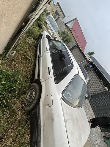 90: Mitsubishi Galant: 1992 г., 1.8 л, Механика, Бензин, Седан — 1