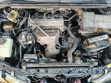 гранд хайландер: Toyota Gaia: 2000 г., Минивэн — 9