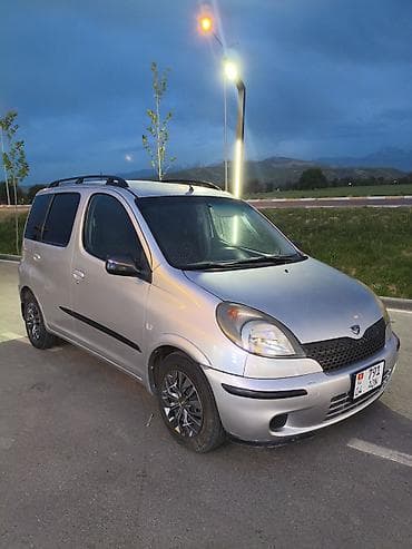 GAC: Toyota Funcargo: 2003 г., 1.5 л, Механика, Бензин, Универсал — 2