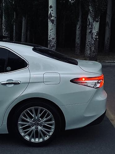 Продажа авто: Toyota Camry: 2019 г., 2.5 л, Автомат, Бензин, Седан — 2