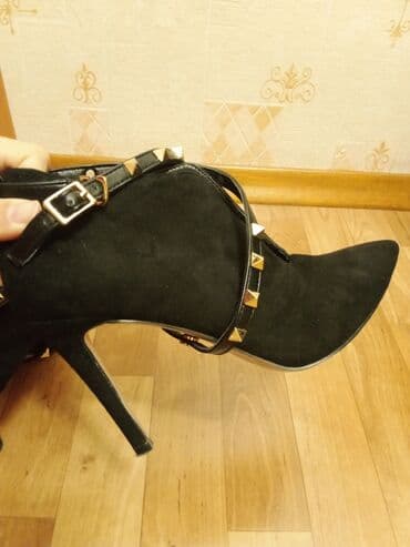 Прокат одежды: Батильоны валентино в идеальном состоянии 1выход на такси, размер 38 — 3