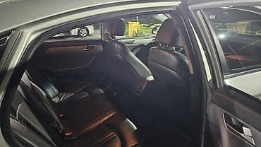 rex sprinter: Родной пробегСеребристый седан бизнес-класса. Кузов и экстерьер: - — 7