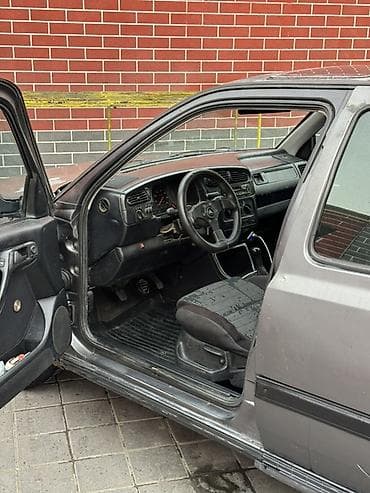 фольксваген мотор: Volkswagen Vento: 1992 г., 2 л, Механика, Бензин, Седан — 5