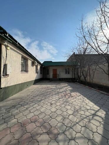 дом тимура фрунзе: 130 кв. м, 4 бөлмө, Жылытылган, Брондолгон эшиктер, Унаа токтотуучу жай — 1