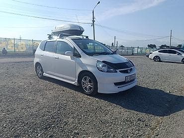 Унаа сатуу: Honda Fit: 2001 г., 1.3 л, Бензин, Хетчбек — 3