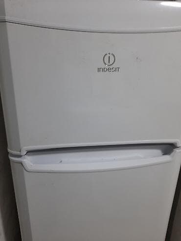 Холодильник Indesit, классический двухкамерный. - Верхняя камера — lalafo.kg да Холодильник Indesit, классический двухкамерный. - Верхняя камера —