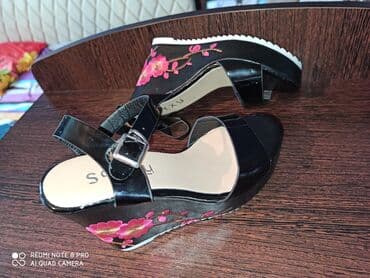 Туфли: Абсолютно новые танкетки с вышивкой, очень аккуратно и красиво сидят — 4