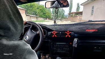 Унаа сатуу: Volkswagen Passat: 2002 г., 2 л, Кол менен иштөөчү, Бензин, Седан — 3