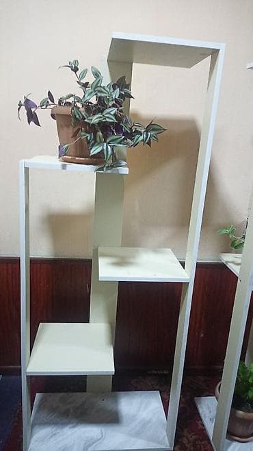 Этажерка для комнатных растений/декора 1 штук 1000 сом 2 штук 2000 сом