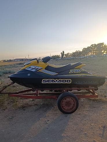 sk8 скутер: Гидроцикл BRP Sea‑Doo RXP (черный/желтый) - Модель: Sea‑Doo RXP от — 3