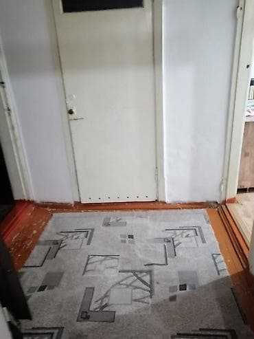 продаю кв барачного типа: 3 комнаты, 55 м², 1 этаж, Косметический ремонт — 4