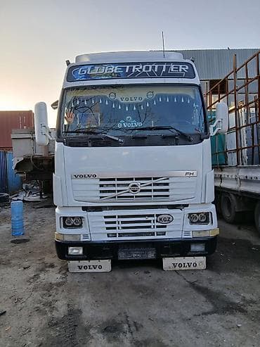 вольво продаю: Тягач, Volvo, 2002 г., Тентованный — 1