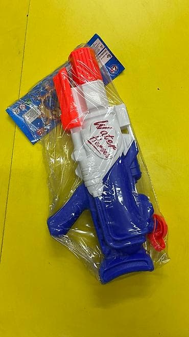 Игрушки: Водные пистолеты в большом ассортименте выбор просто огромный — 1