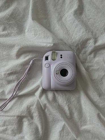 mac mini 4: Мгновенная камера Fujifilm Instax Mini 12 (сиреневый цвет). - Формат — 3