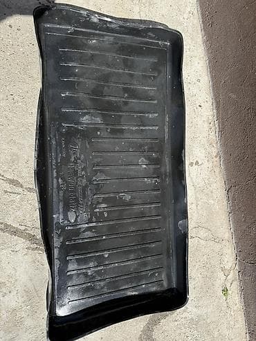 запчасти комбайн: Плоские Резиновые Полики Для багажника Daewoo, цвет - Черный — 2