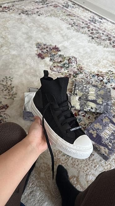 Угги: Кроссовки, 38, Dior, Новый, цвет - Черный, Платная доставка — 1