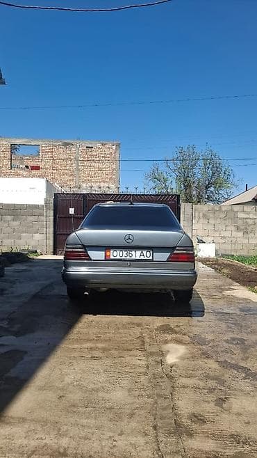 mini car: Mercedes-Benz W124: 1990 г., 2.3 л, Ручные, Бензин, Седан — 1