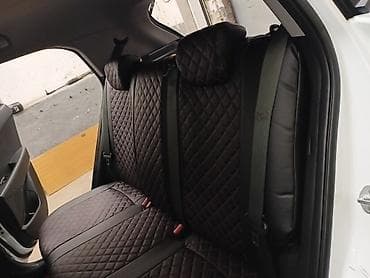 тарпеда тико: Hyundai Creta (белый кузов, черная крыша) с фирменной оклейкой Яндекс — 4