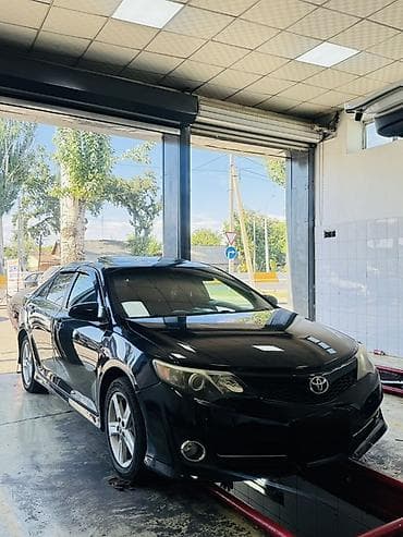 Toyota Camry: 2012 г., 2.5 л, Автомат, Бензин, Седан